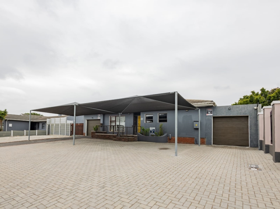 3 Bedroom Property for Sale in St Dumas Western Cape